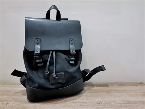 Gaston luga - Rullen mini Schwarz. 79,00 €. Explore waterproof, rainproof work laptop backpacks, canvas rucksacks, travel bags, tote bags and more. For men and women. Worldwide shipping and limited lifetime warranty. 